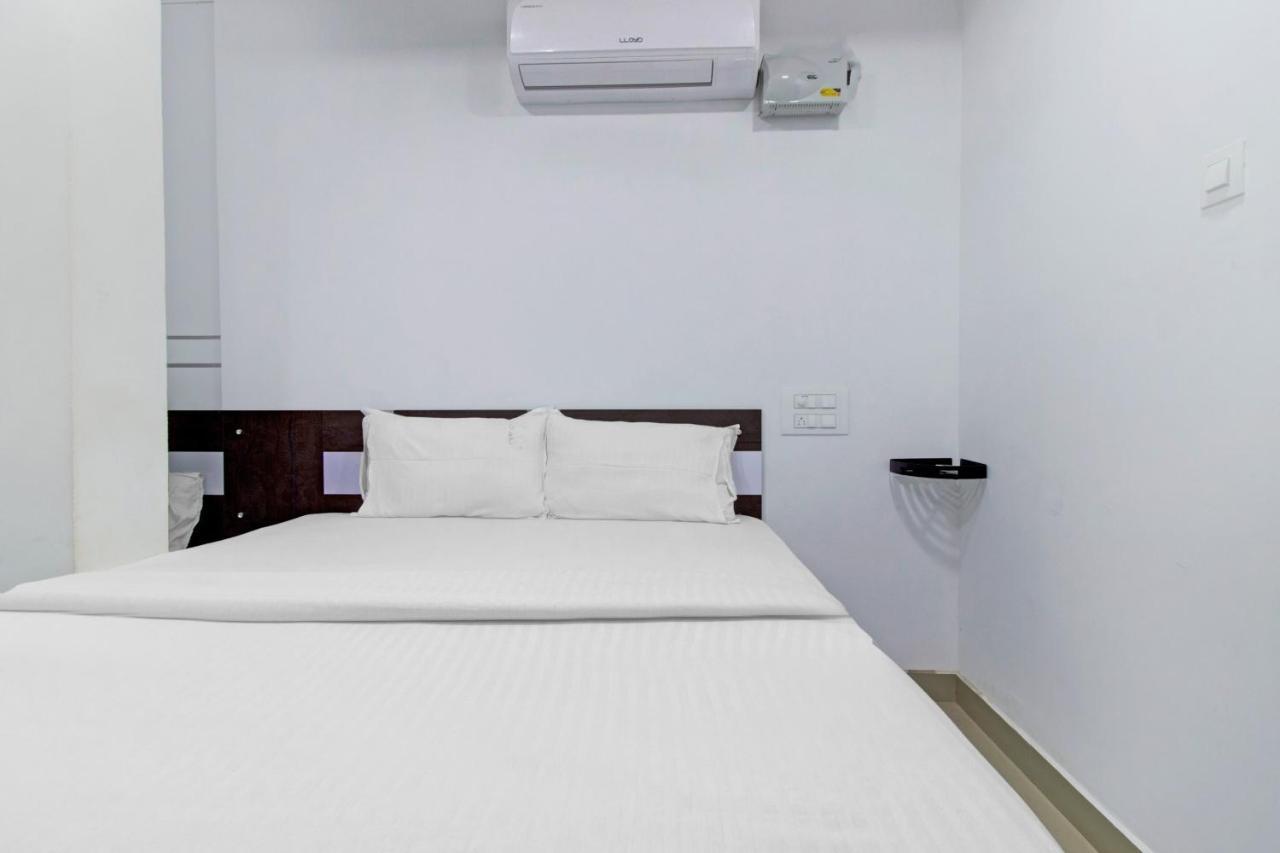 Oyo Flagship 81436 Palace Lodge Μπανγκαλόρ Εξωτερικό φωτογραφία