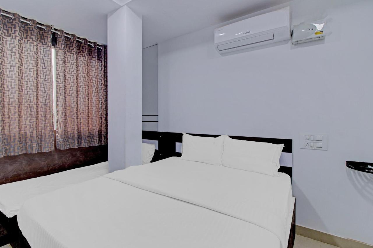 Oyo Flagship 81436 Palace Lodge Μπανγκαλόρ Εξωτερικό φωτογραφία