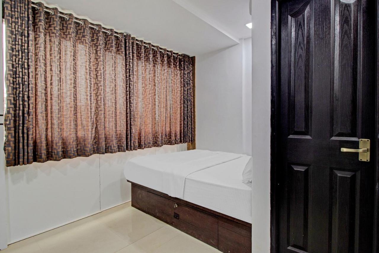 Oyo Flagship 81436 Palace Lodge Μπανγκαλόρ Εξωτερικό φωτογραφία