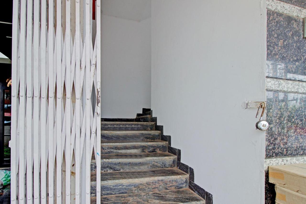 Oyo Flagship 81436 Palace Lodge Μπανγκαλόρ Εξωτερικό φωτογραφία