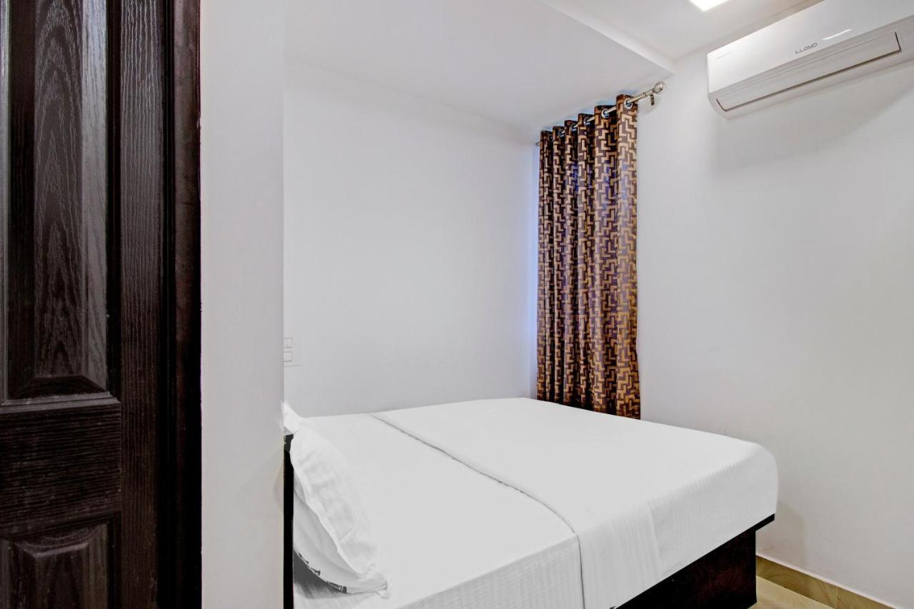 Oyo Flagship 81436 Palace Lodge Μπανγκαλόρ Εξωτερικό φωτογραφία