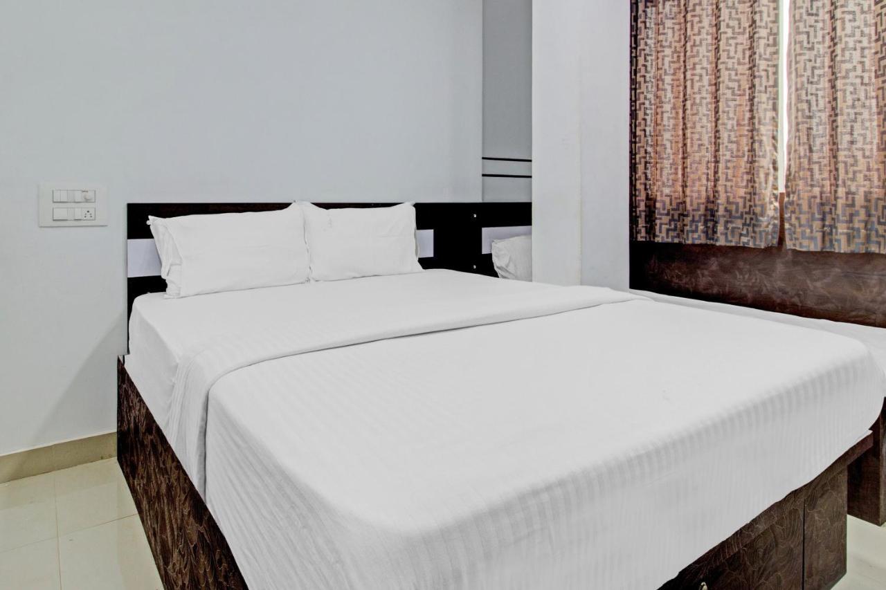 Oyo Flagship 81436 Palace Lodge Μπανγκαλόρ Εξωτερικό φωτογραφία