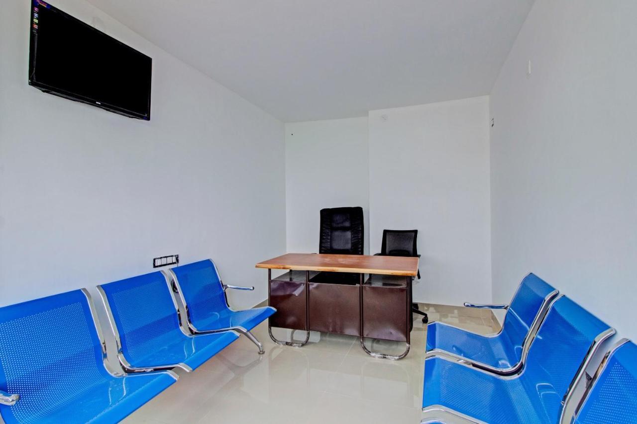 Oyo Flagship 81436 Palace Lodge Μπανγκαλόρ Εξωτερικό φωτογραφία